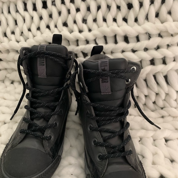 Converse (waterproof) (5Y=6.5 W) can fit 7-7.5 W - Picture 4 of 6